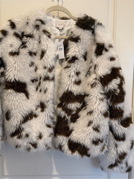 LOFT Jackets & Blazers - LOFT Cream and Brown Faux Fur Jacket